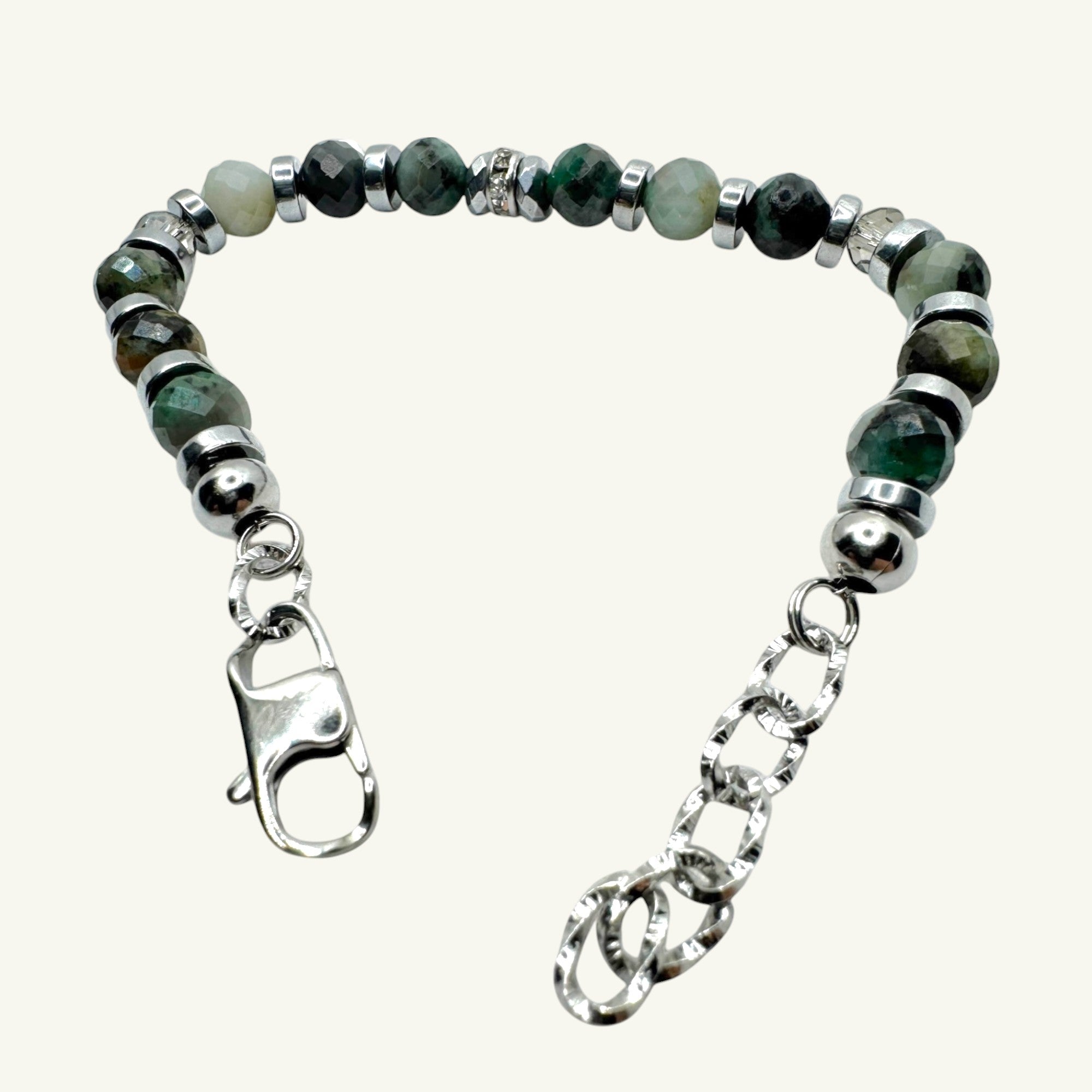Bracciale smeraldo sfaccettato con punto luce Sharifa Crystals